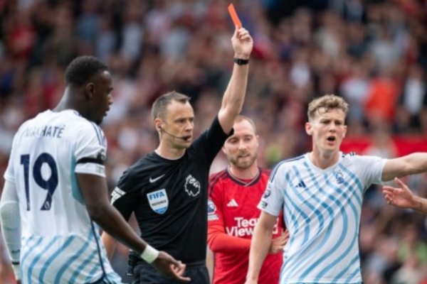 諾丁漢森林質(zhì)疑<a href=http://8809.jianzhanzj.com/tag/yingchao.html target=_blank class=infotextkey>英超</a>判罰并要求暫停羅布-瓊斯裁判資格